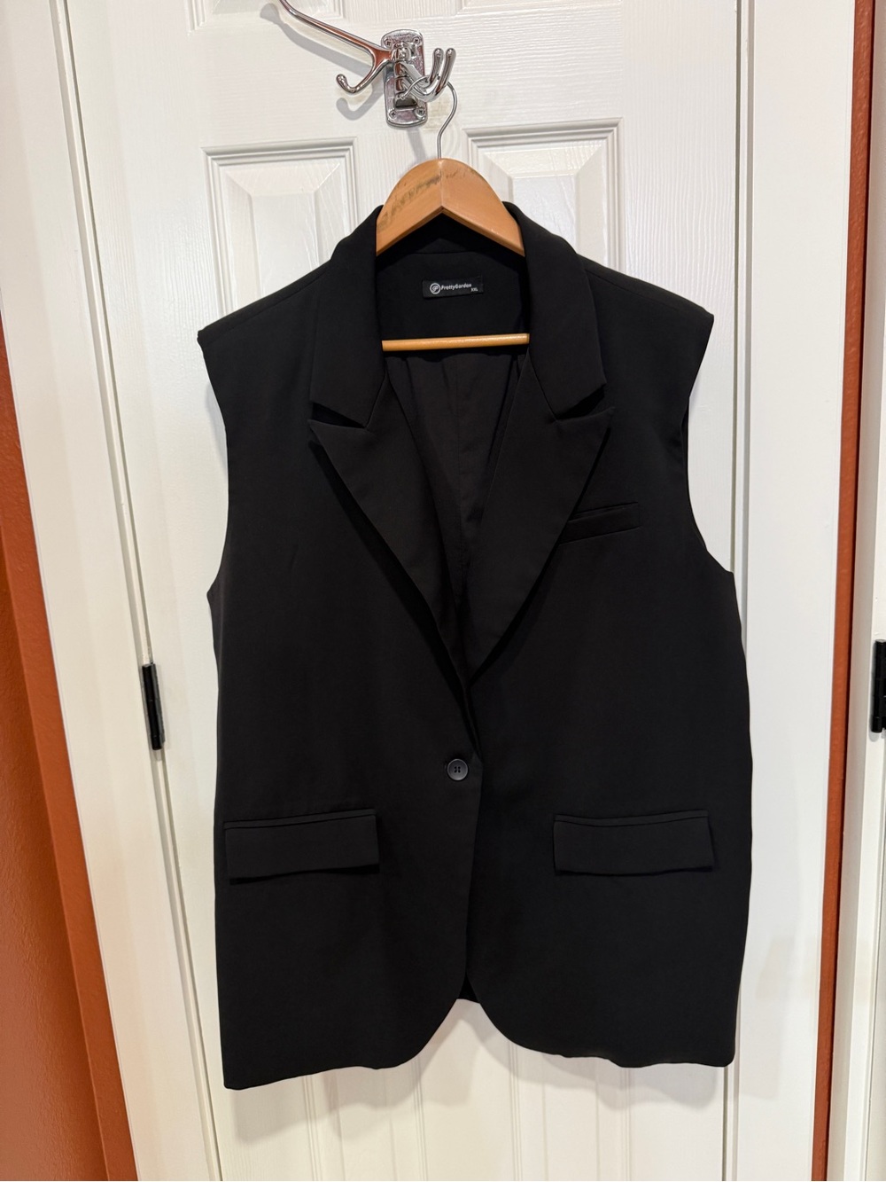 Women's Black Sleeveless Tailored Vest and Trouser Suit Set